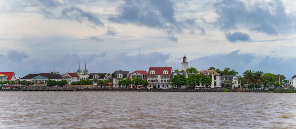 De Waterkant in Paramaribo, Suriname